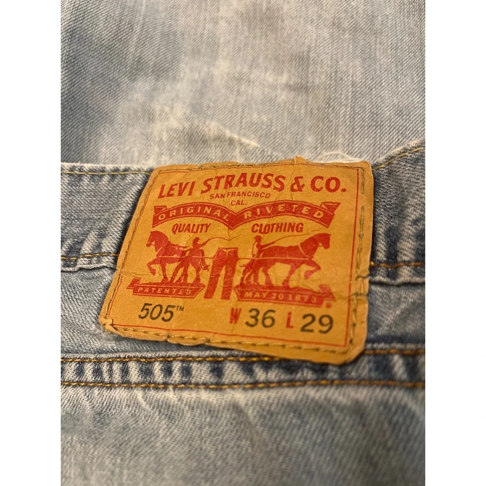 Levis levis 505