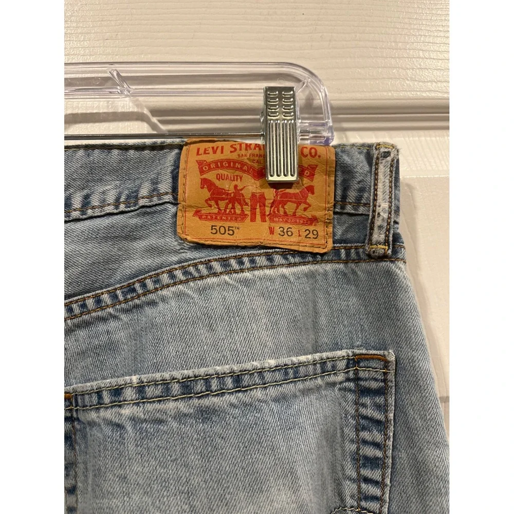 Levis levis 505