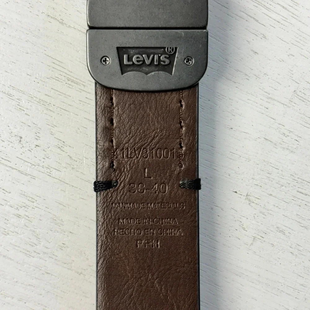 Levis very good