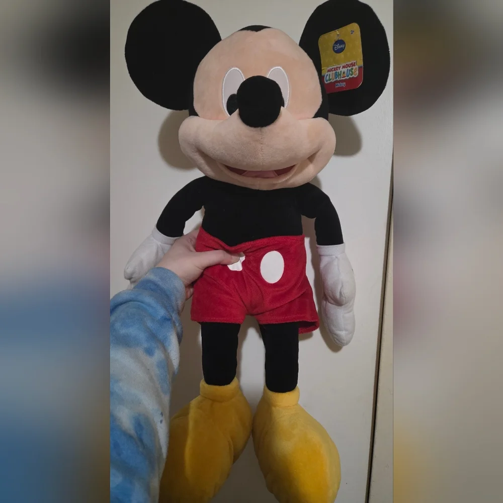 Disney toy figurine