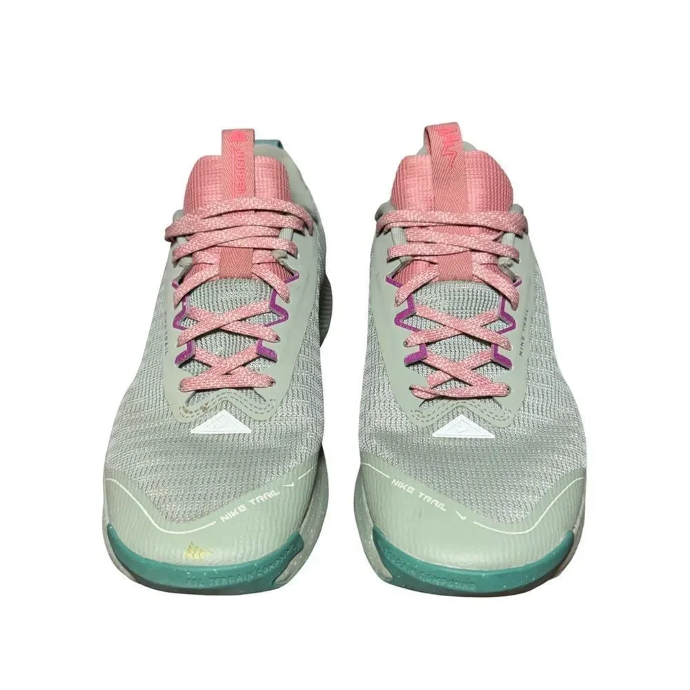 Nike stylish trail