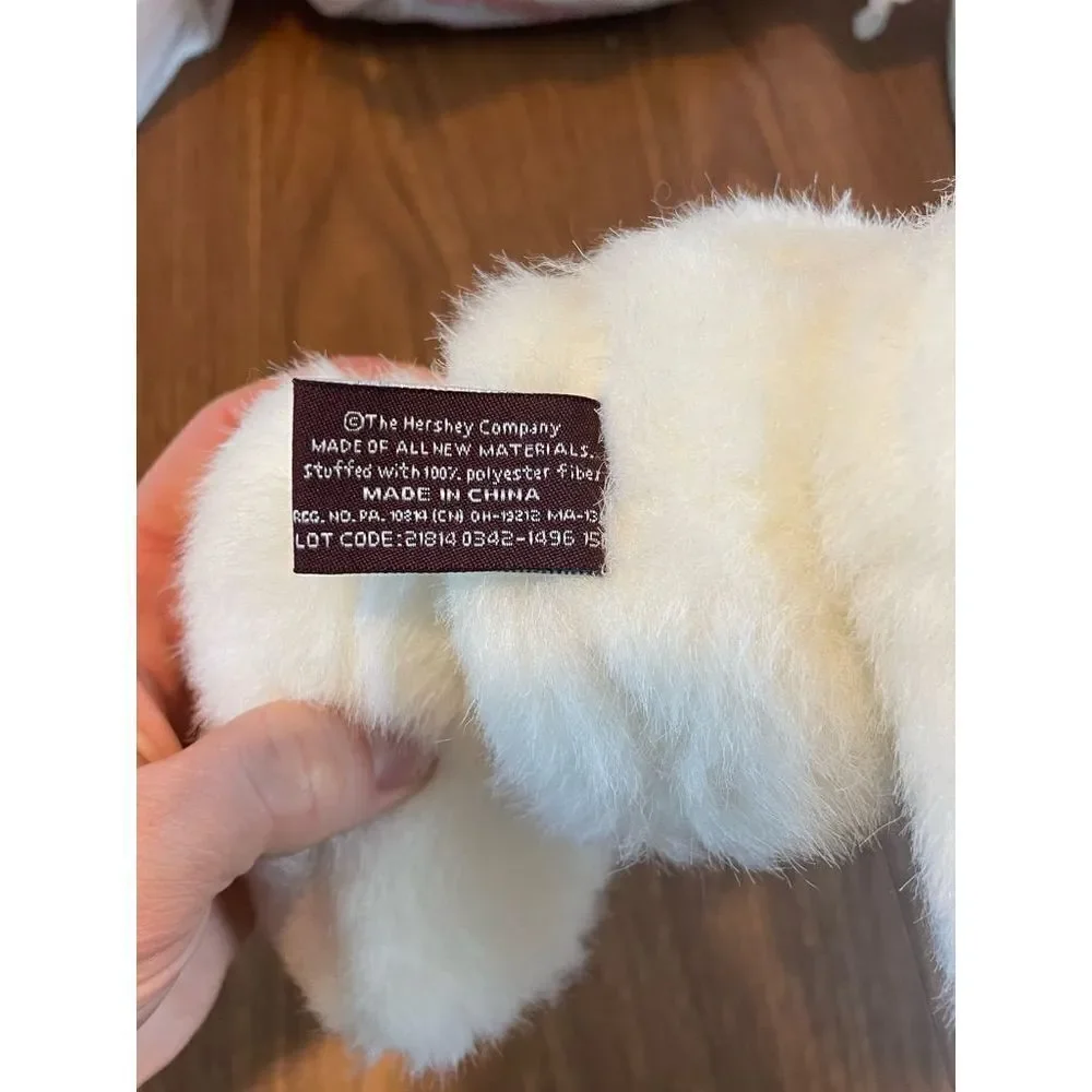Hershey’s liberty plush square