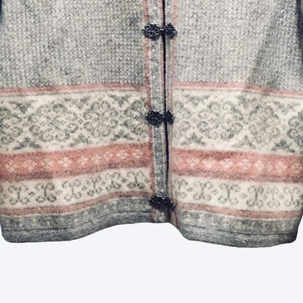 Vintage Carroll Reed Nordic Wool Cardigan Fair Isle Pink/Gray Metal Clasp Size L