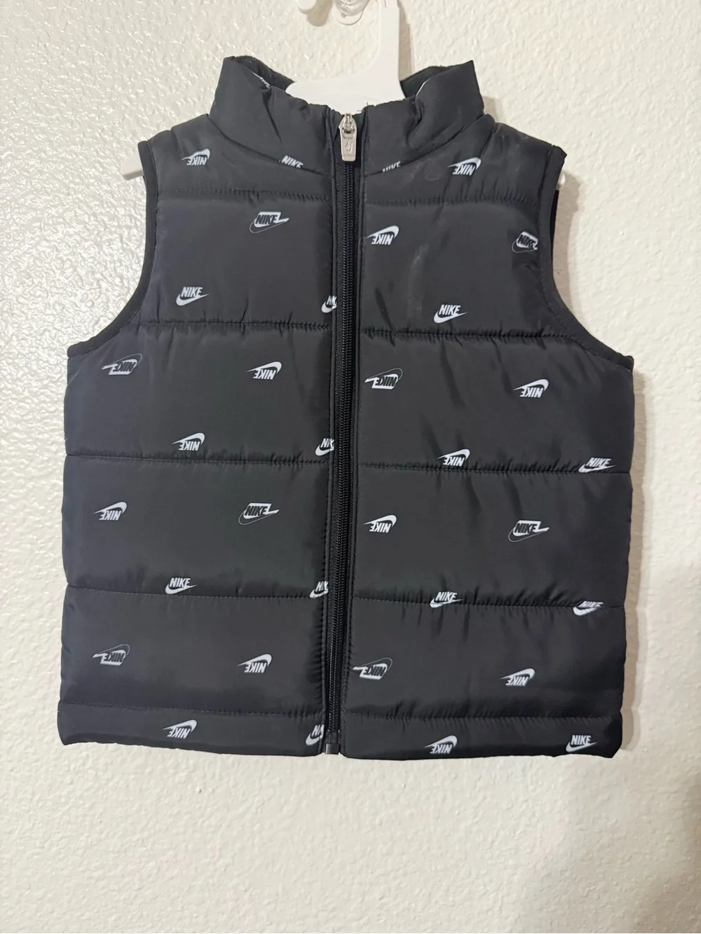 Nike Kids Black Puffer Vest