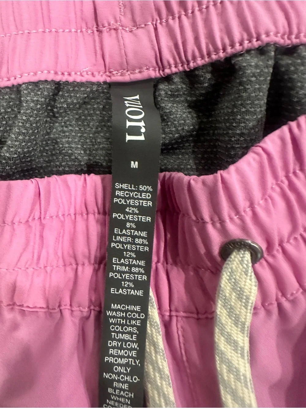 Vuori comfortable athletic