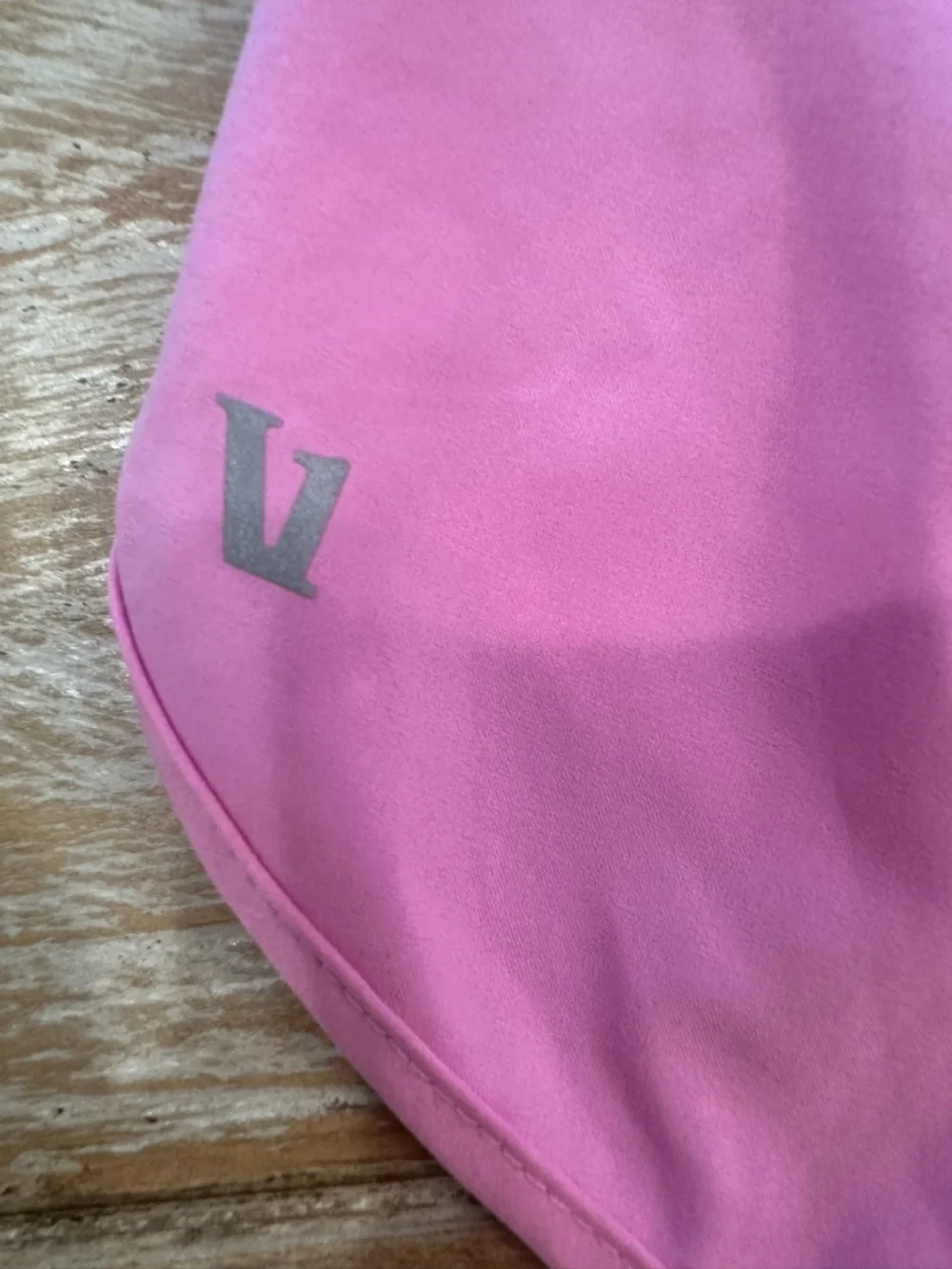Vuori comfortable athletic