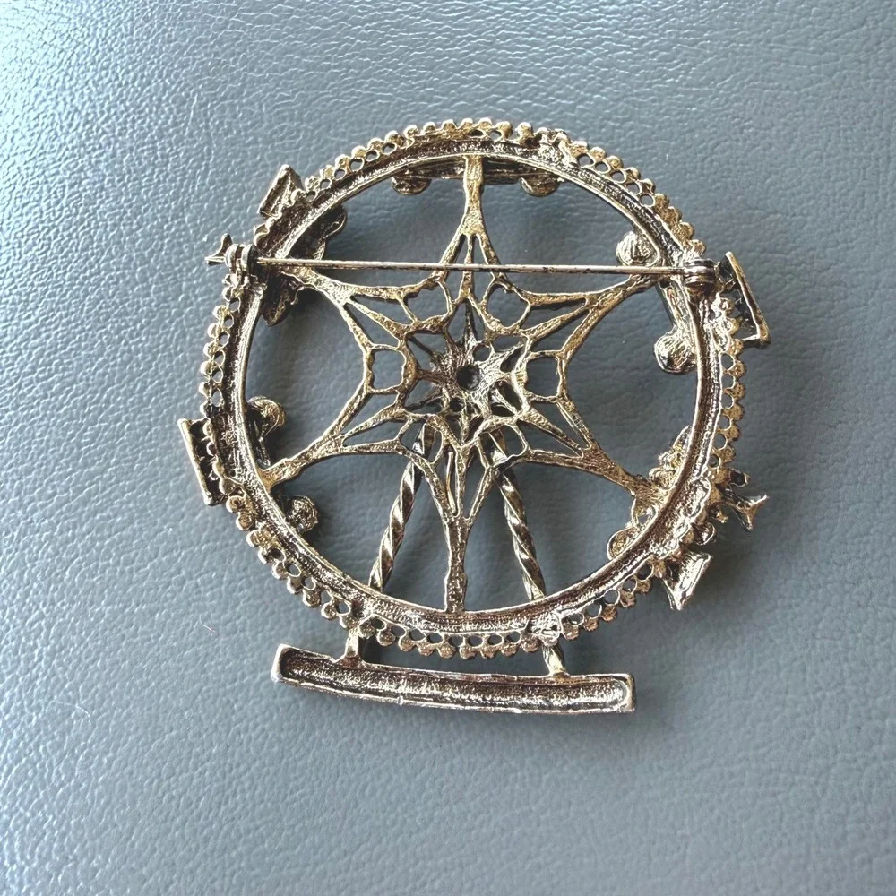 N/A day lapel beaded