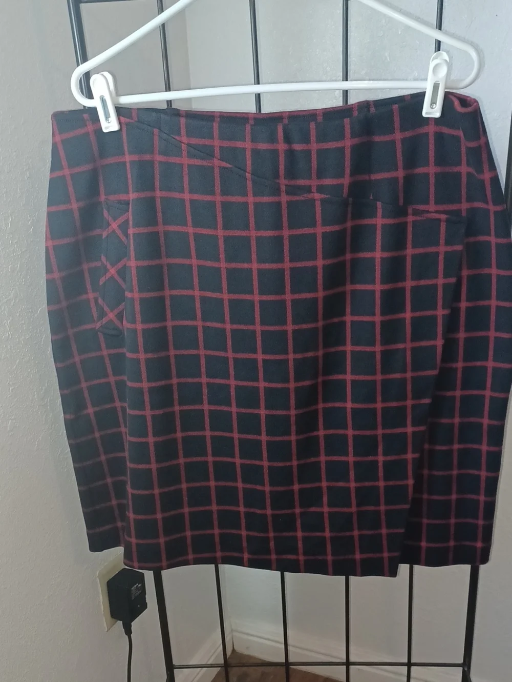 J. Jill Black Pencil Skirt with Red Windowpane Check