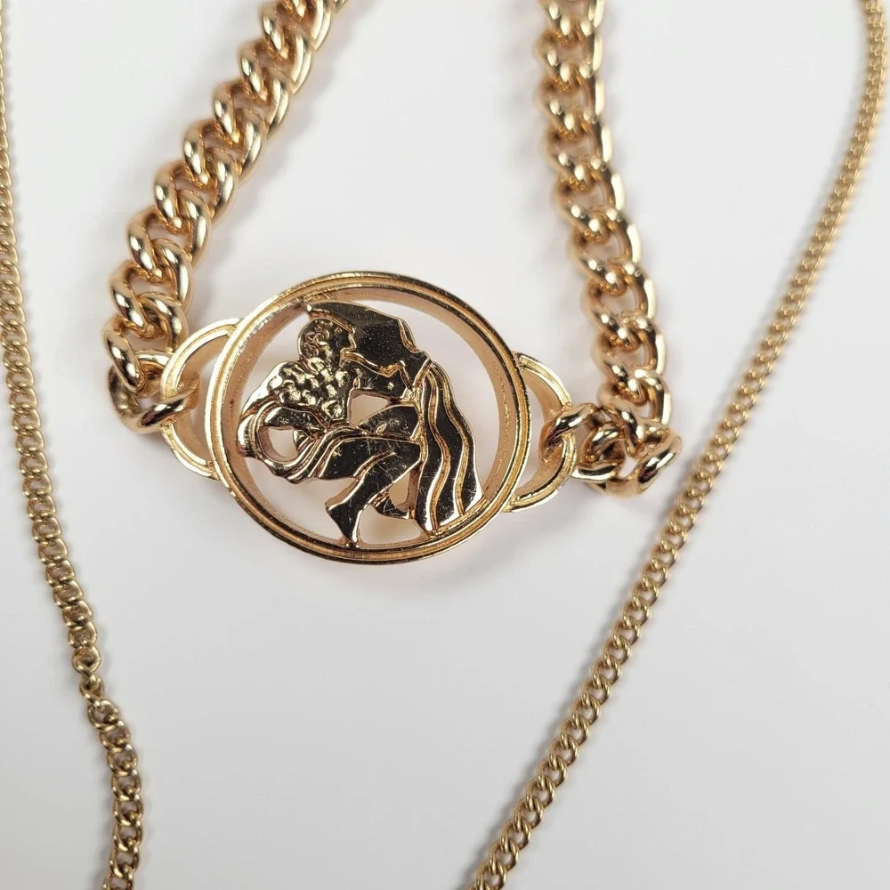 Source Unknown style aquarius