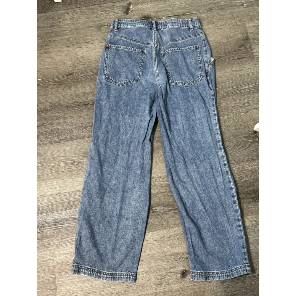 Urban Outfitters product pair