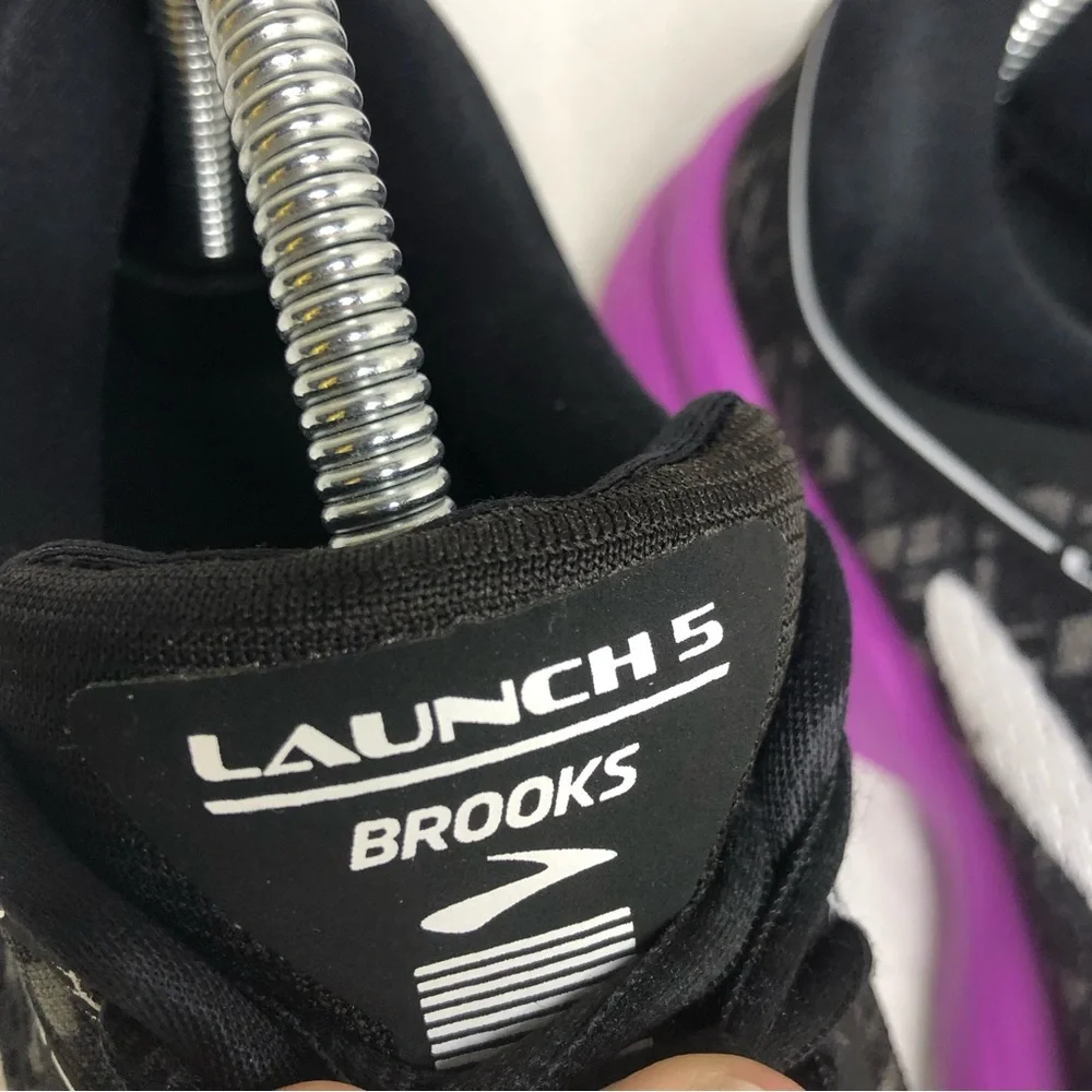 Brooks size good