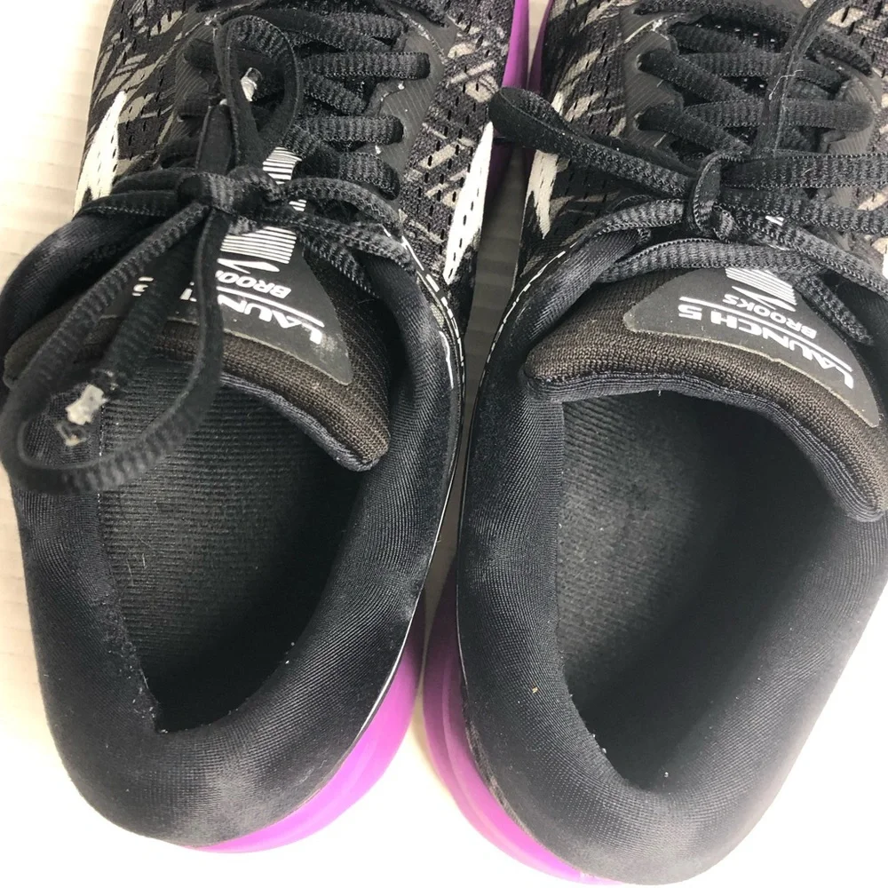 Brooks size good