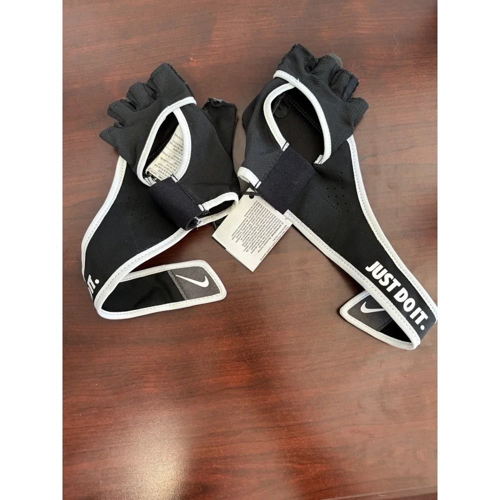 Nike Women Premium Heavyweight Adjustable Gloves - 85183 - Black - NWT