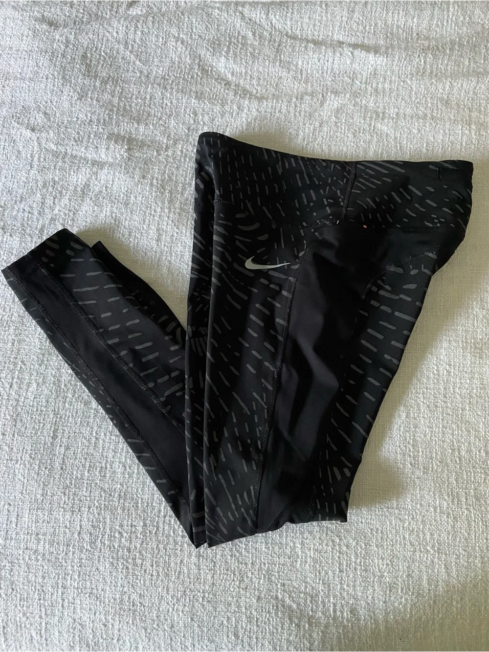 Nike black back movement