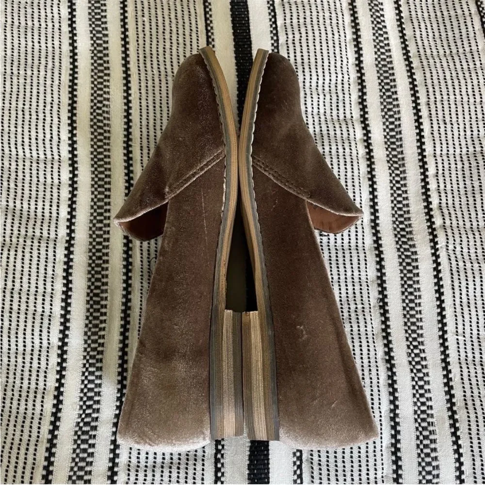 Indigo plush upper
