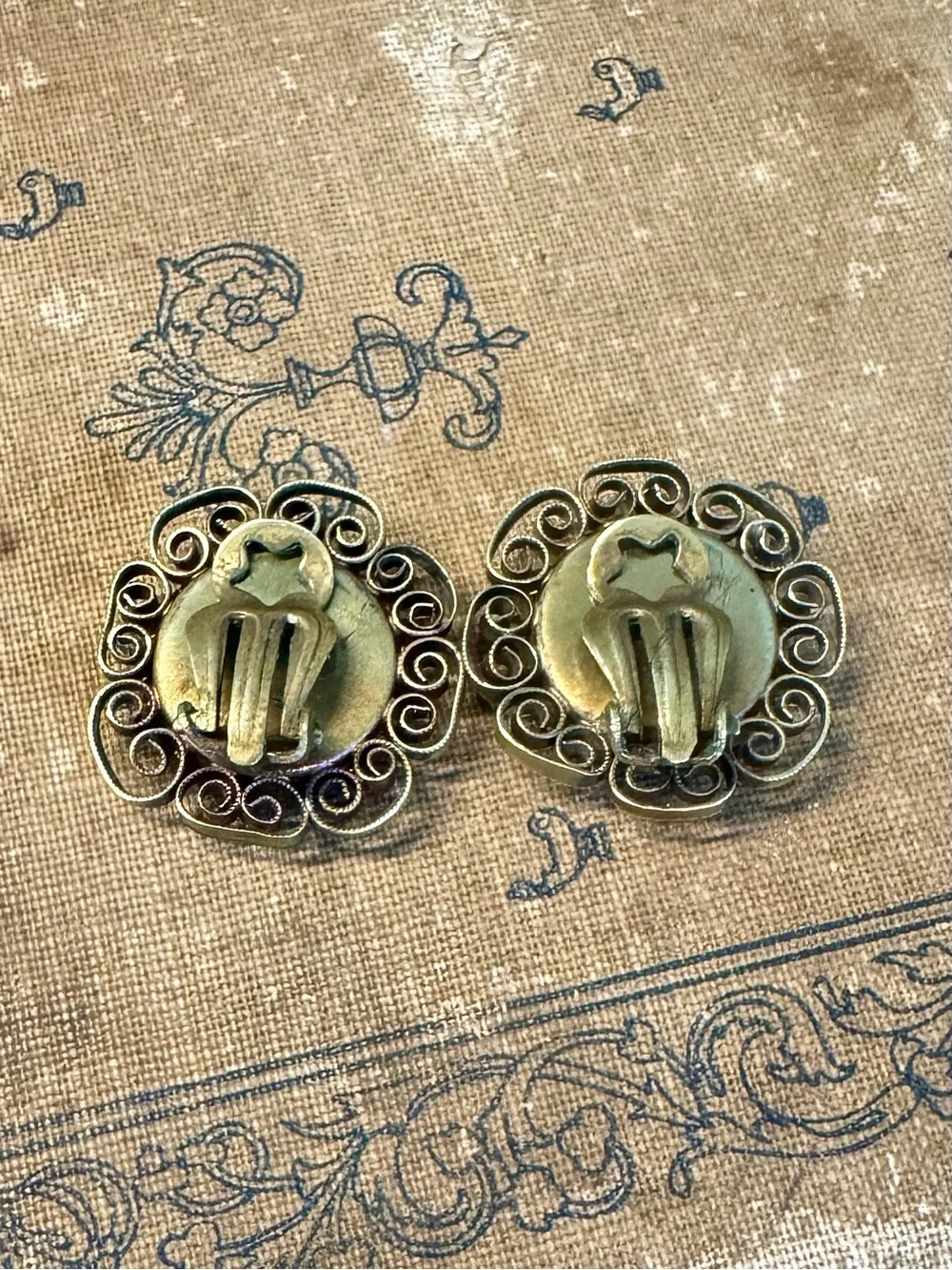 Vintage Italian Micro Mosaic Clip On Earrings Filigree Millefiori Floral