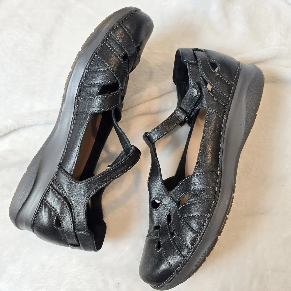 Clarks fabric type100%
