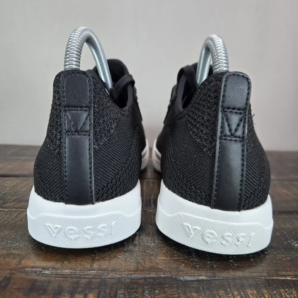Vessi weekend sneaker