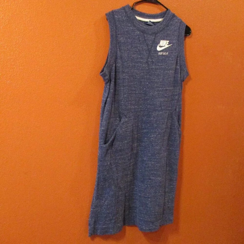 Nike Dress Woman Large Blue White Sleeveless Outdoor Athletic Tennis Sport Dress