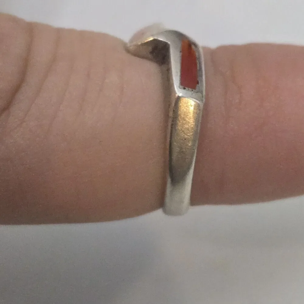 Stackable Sterling Silver Red Coral Teardrop Adjustable Ring Size 6 Abstract