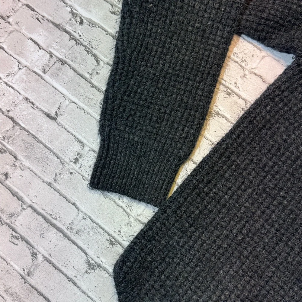 Kuhl womens XL charcoal gray waffle knit turtleneck pullover sweater EUC