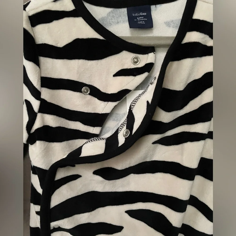 GAP adorable print