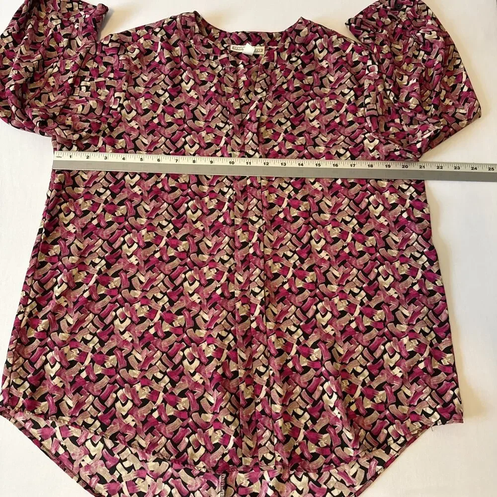 Dana Buchman Women’s L Pink Geometric V Neck 3/4 Sleeve‎ Blouse Business Office
