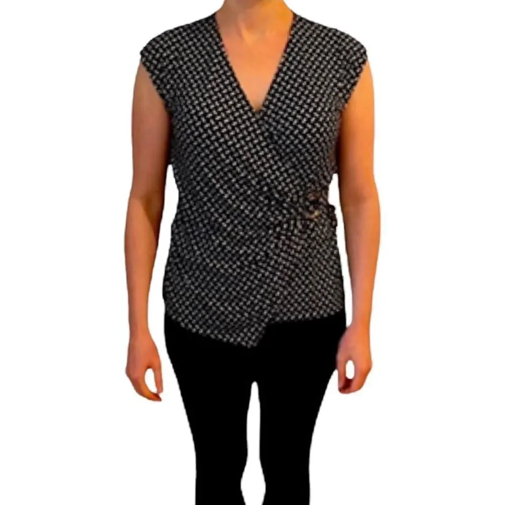 Jones New York Black & White V-Neck Blouse