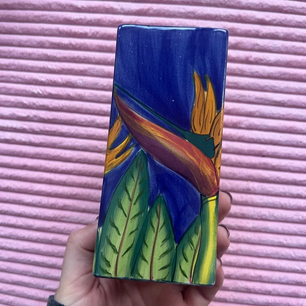 N/A beautiful vase great