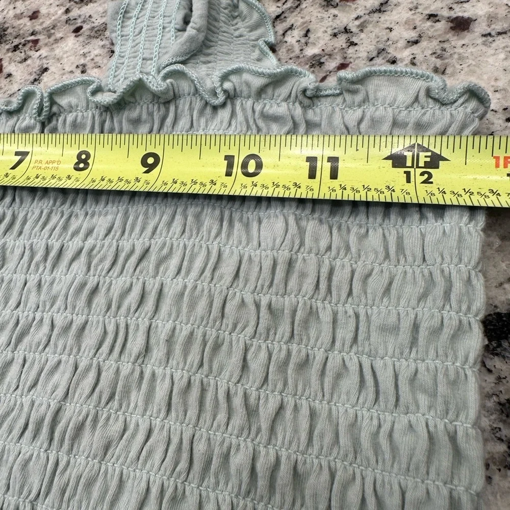 Hollister smocked crop