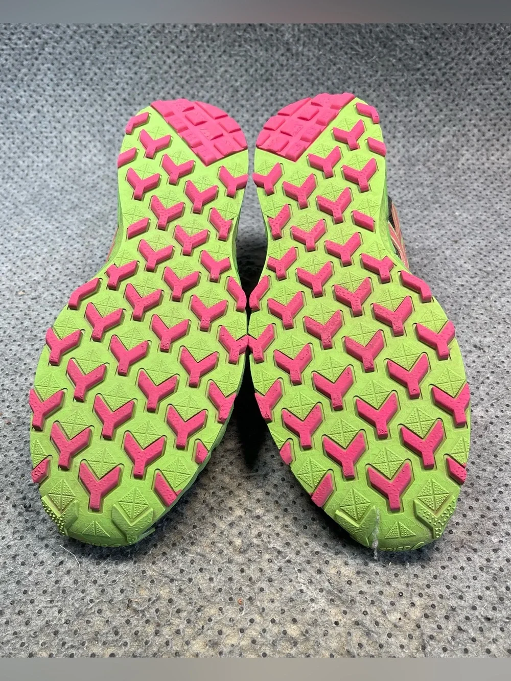 Asics used free detailed