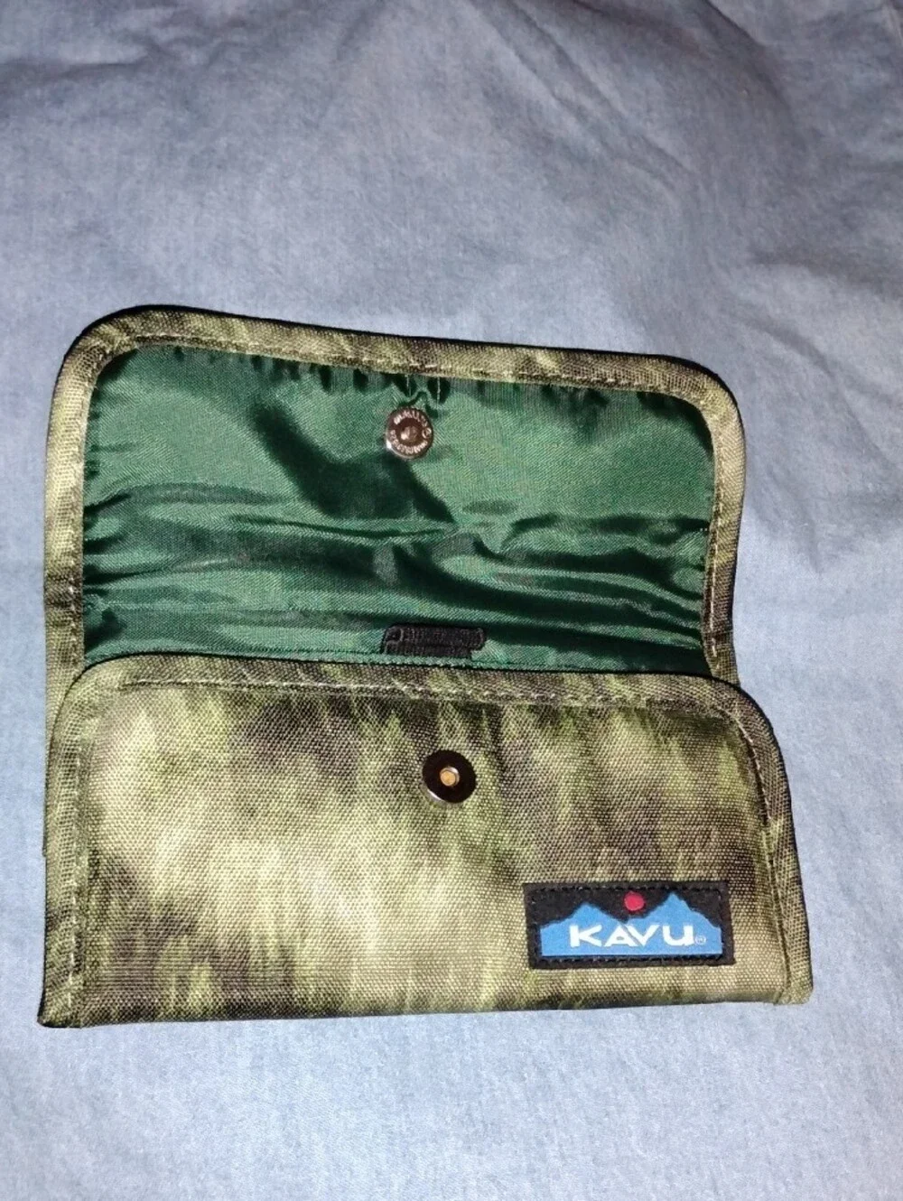 Kavu Olive Green Tie-Dye Fold Wallet