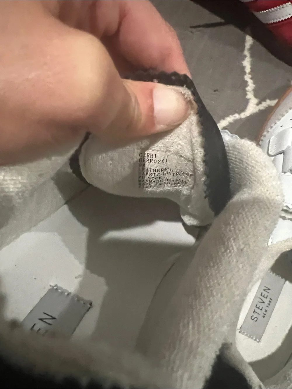 Steve Madden never worn
