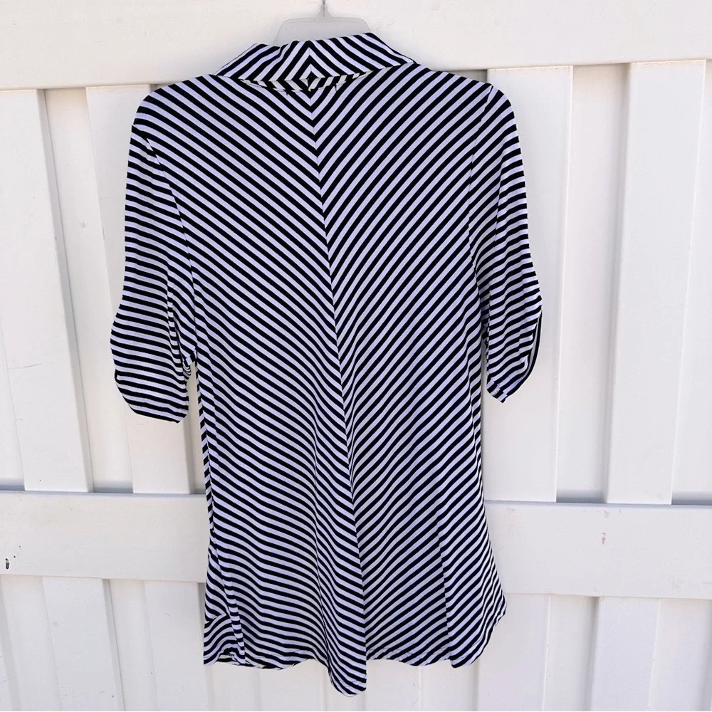 Antom black striped