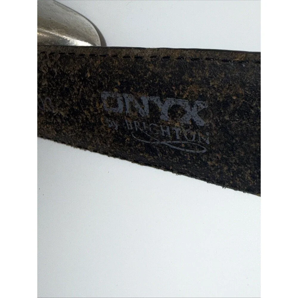 Onyx holes 41