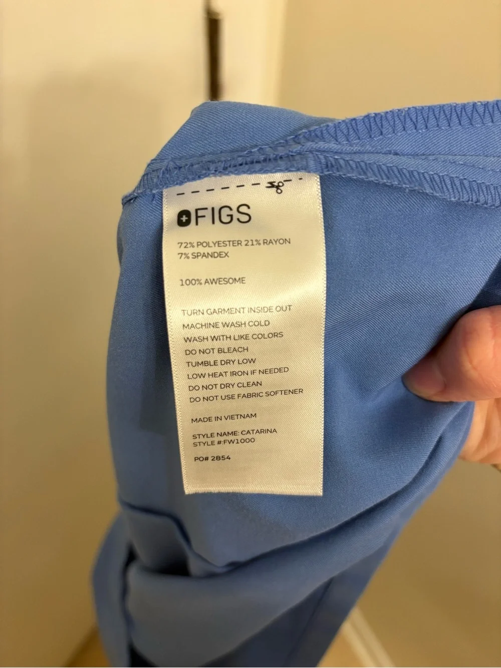 Figs scrub top