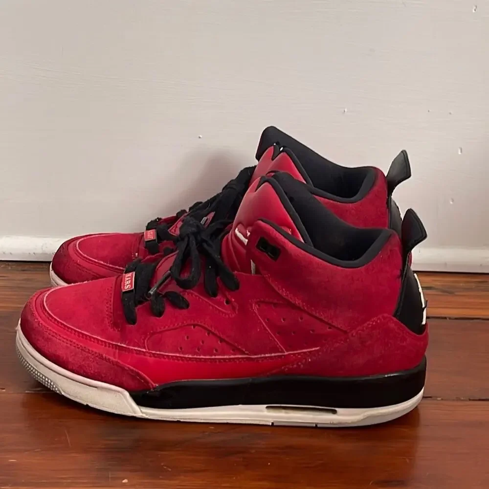 Nike Air Jordan Son of Max suede low sneakers sz 7Y