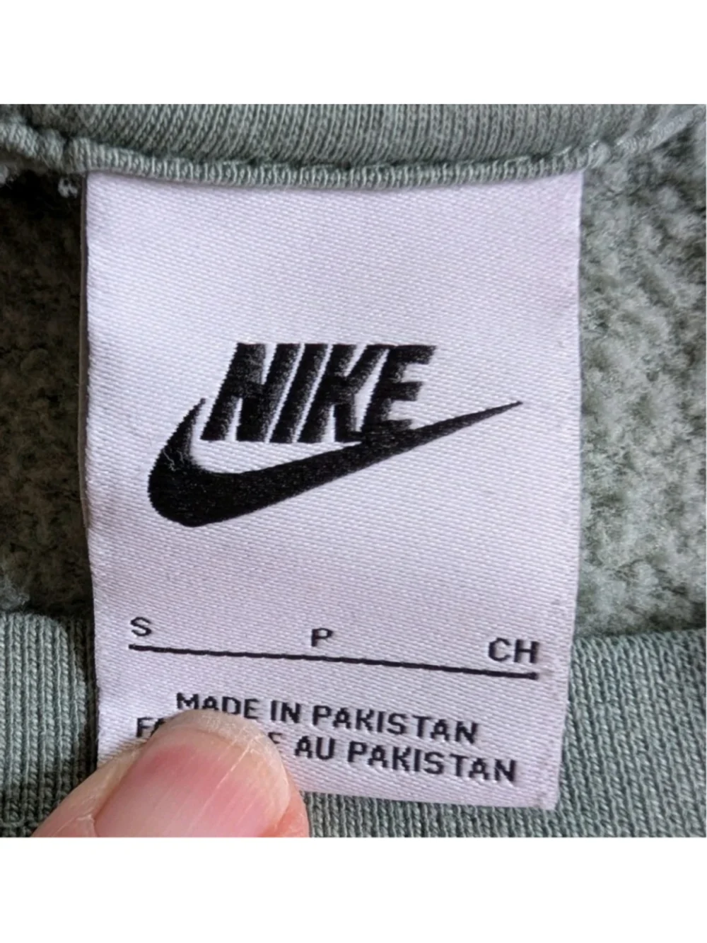 Nike sportswear green
