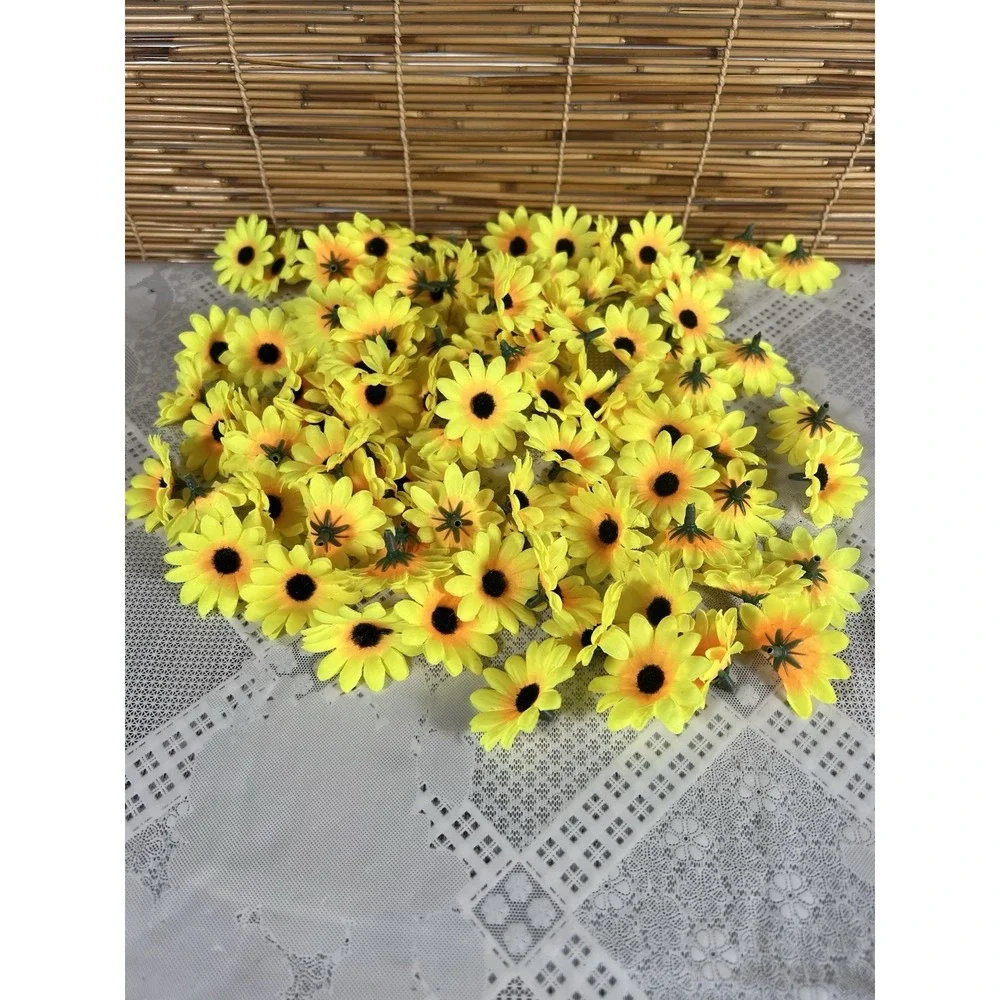 100pcs Artificial Daisies Flower Heads,1.37x1.37x0.78 Inch Fake /Light Yellow