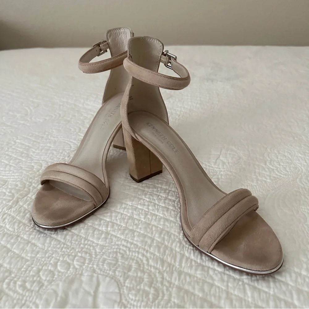 Kenneth Cole Women's Lex Suede Ankle Strap Block Heel Sandals Tan 6.5