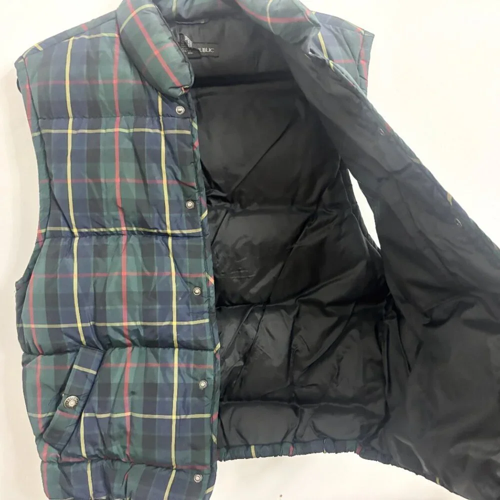 EUC Men's Banana Republic Puffer Down Filled Plaid Vest - sz XS