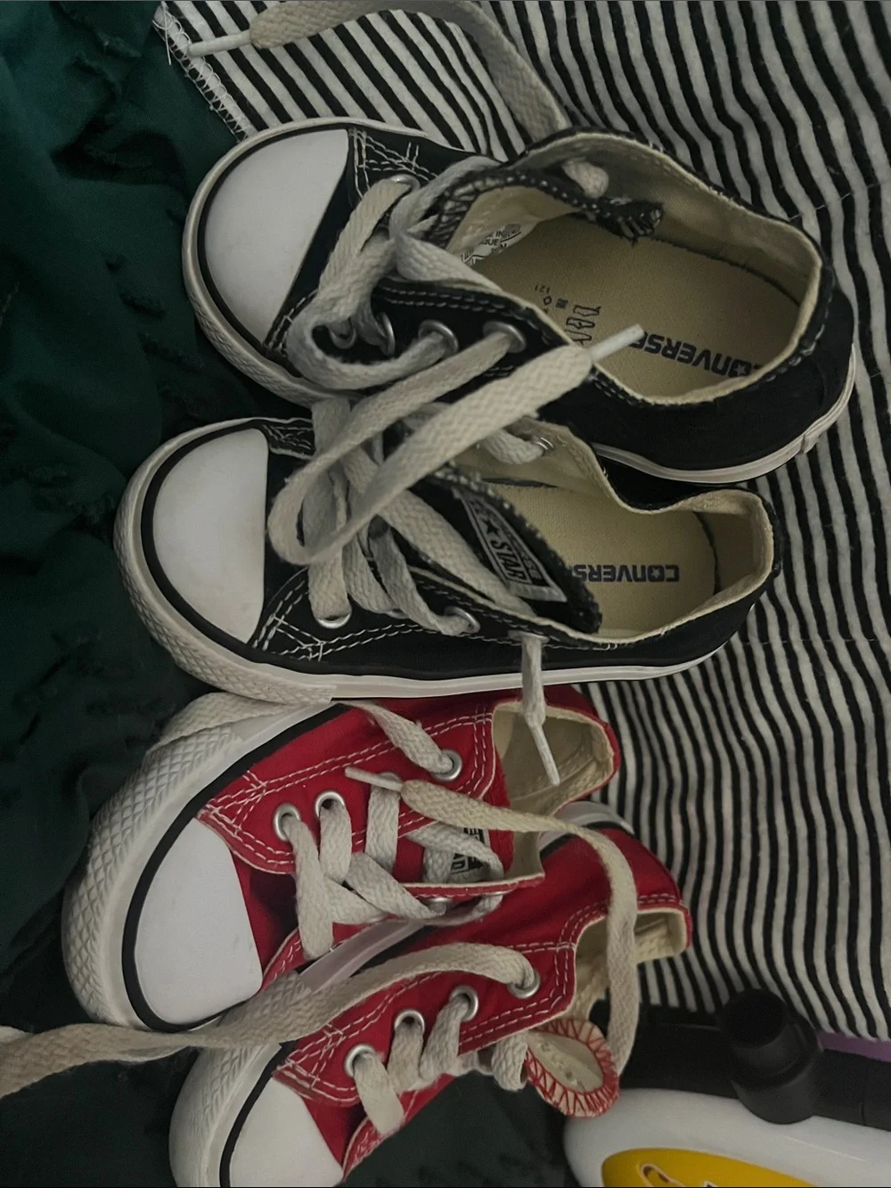 2pairs Converse Kids Red & Black Low Top Chuck Taylor Sneakers