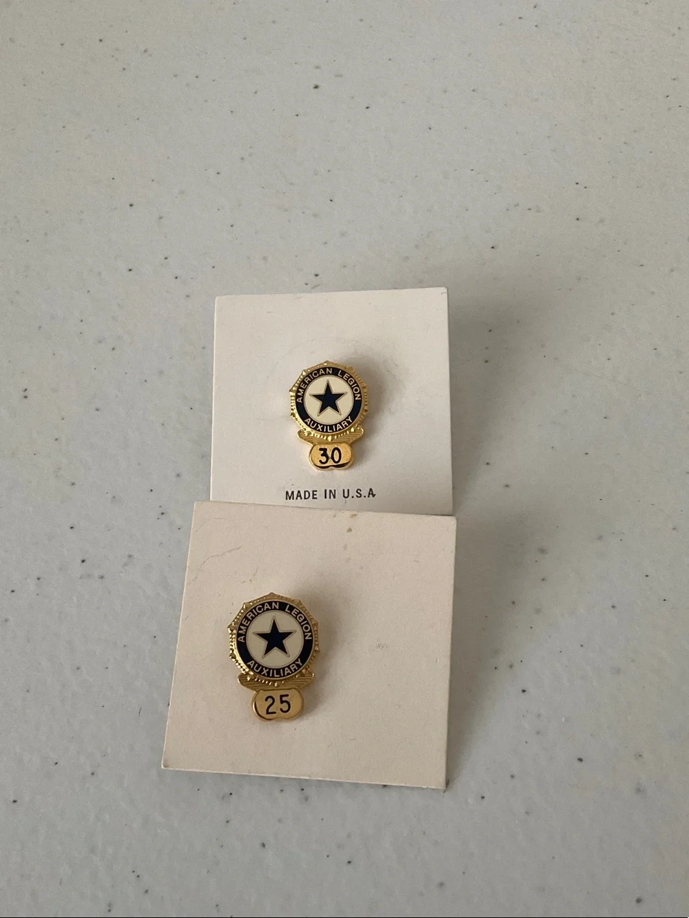 Vintage American Legion Auxiliary pin‼️Price-for 1-Only