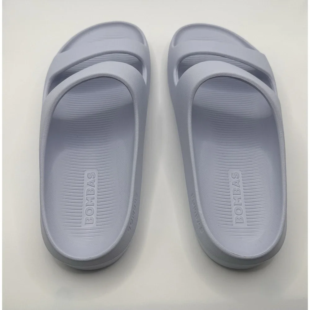 Bombas Friday Sandals Women's 9 Skysail Blue Waterproof EVA Slides NWOT