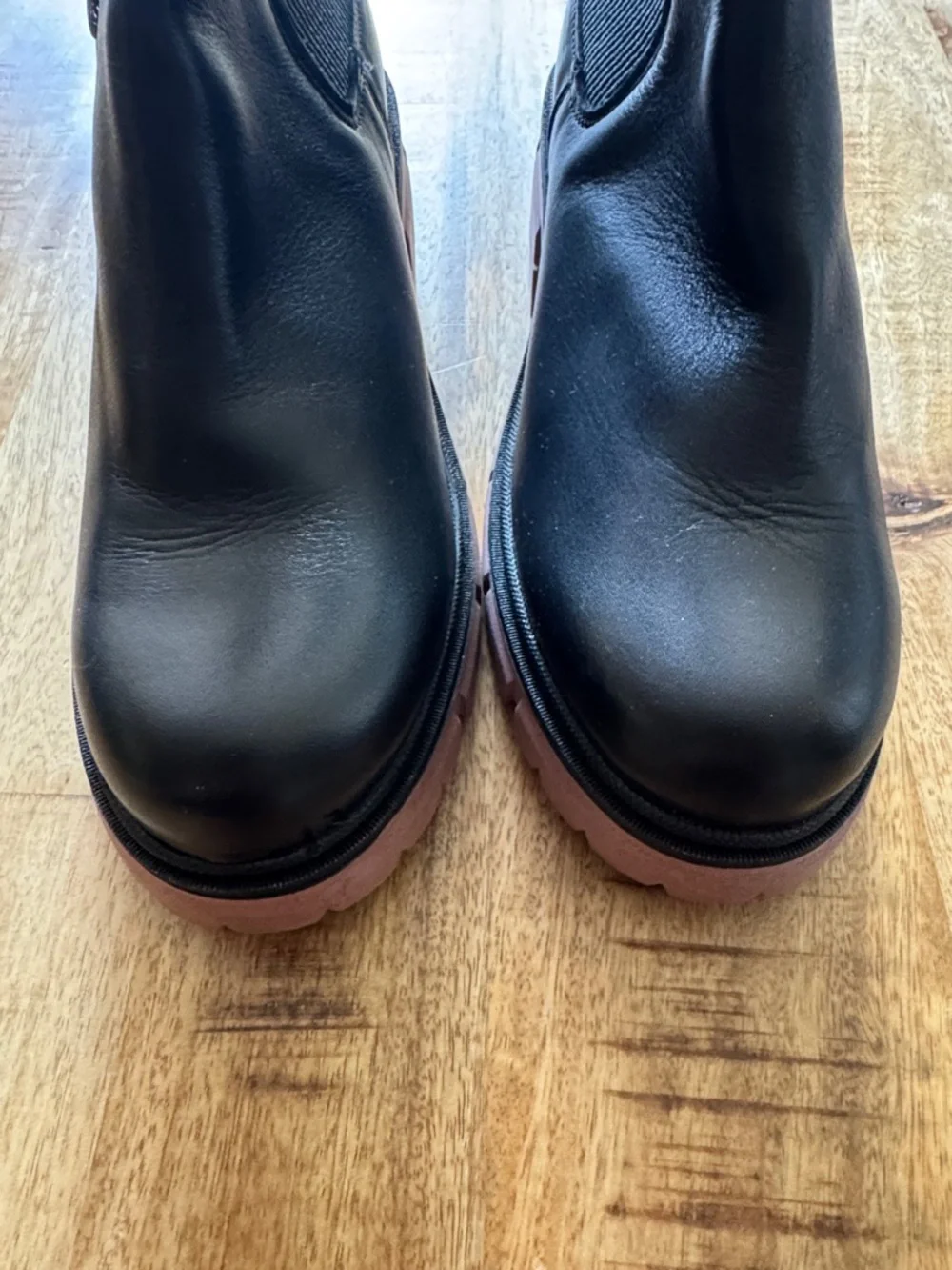 Bos. & Co. stylish black