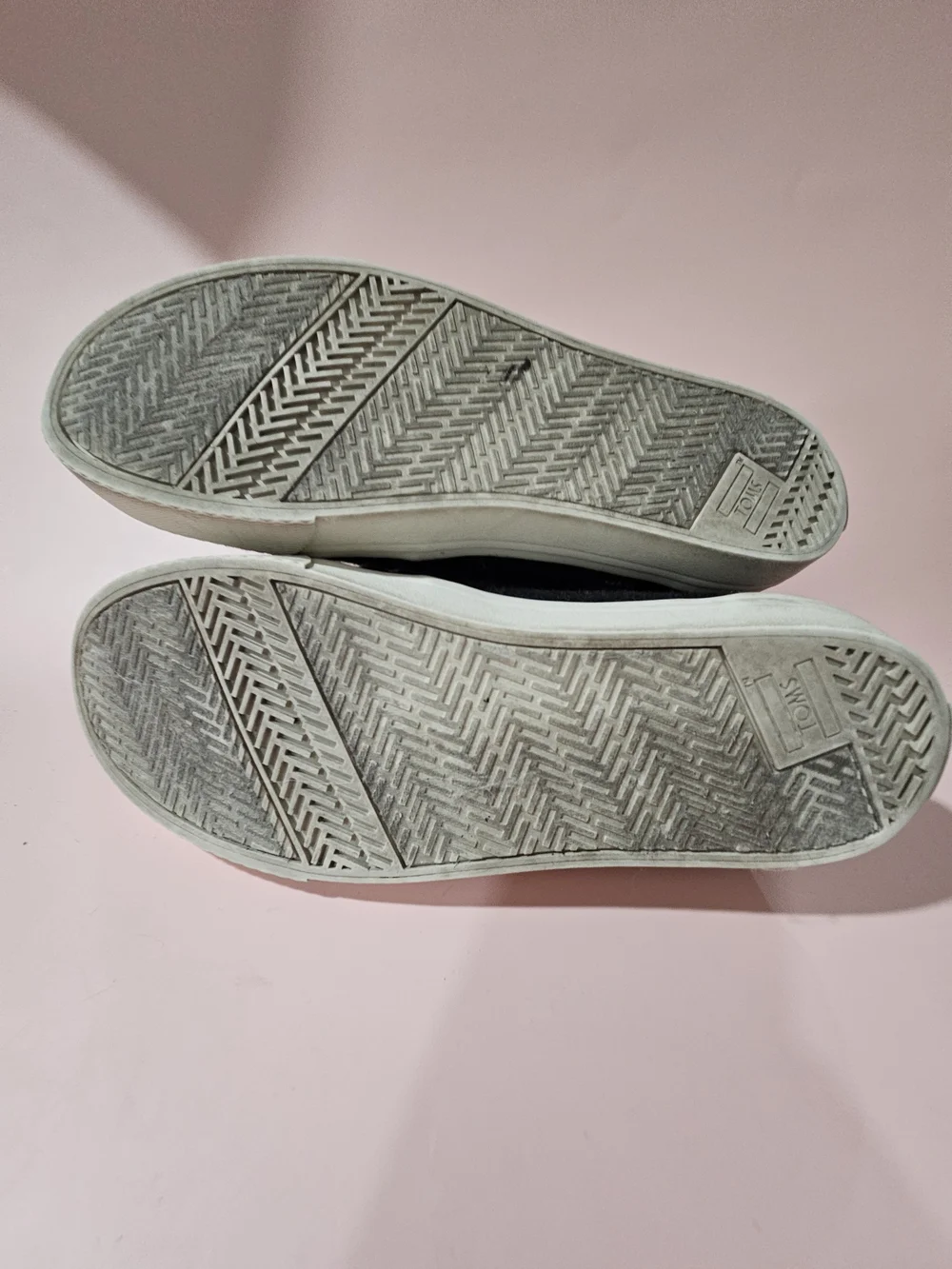 Toms black casual