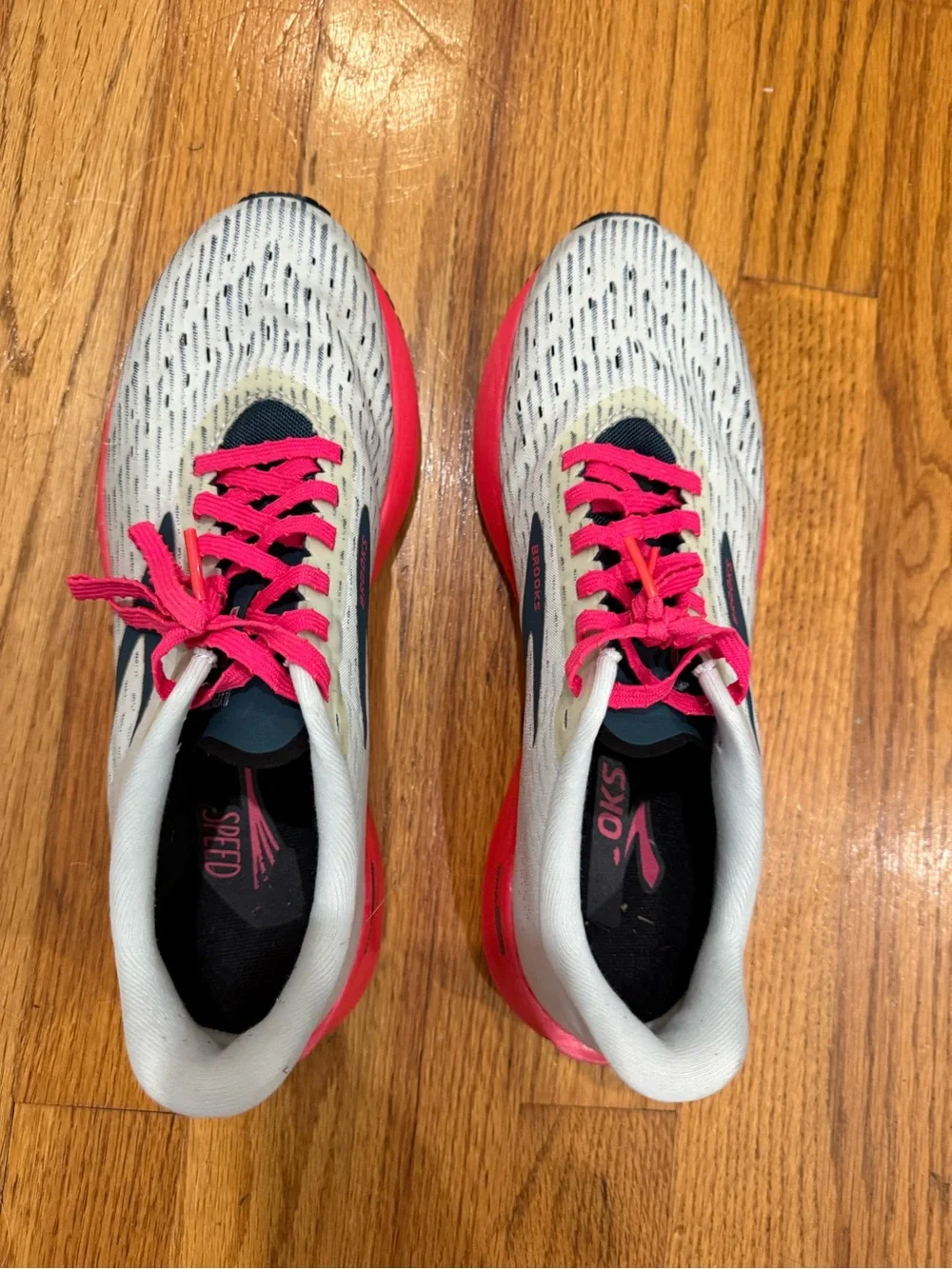 Brooks womens hyperion