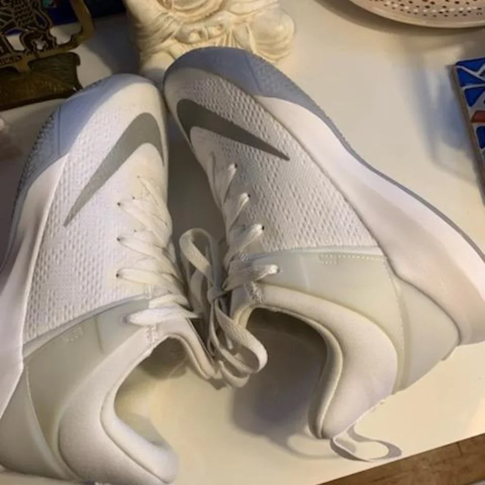 Nike worn few