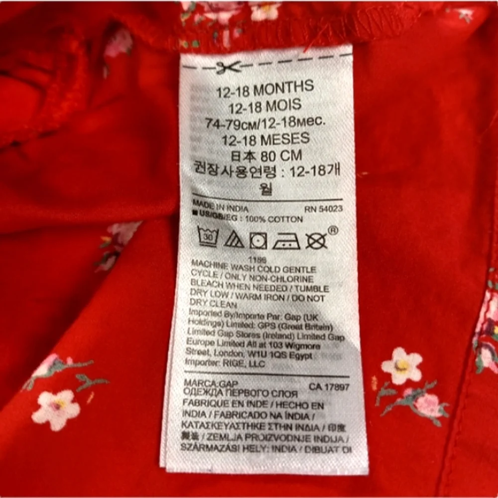 GAP long sleeved