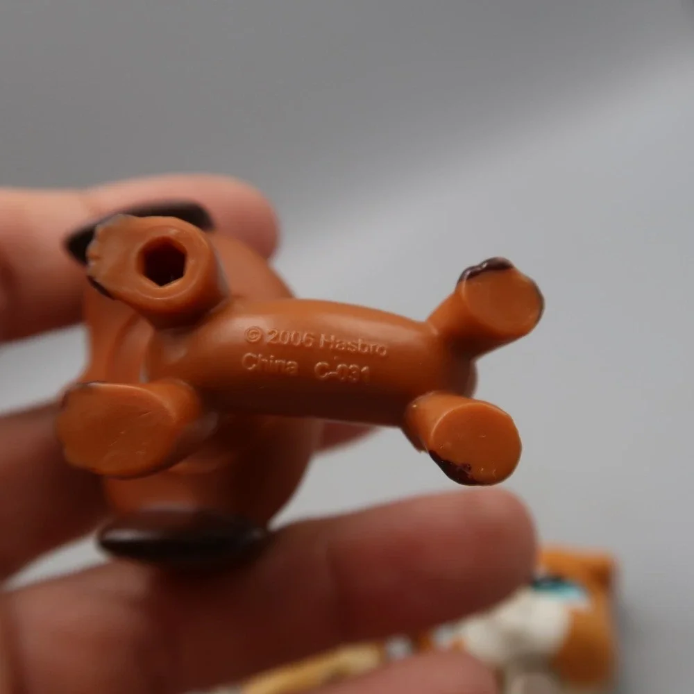 Littlest Pet Shop welcome pocket